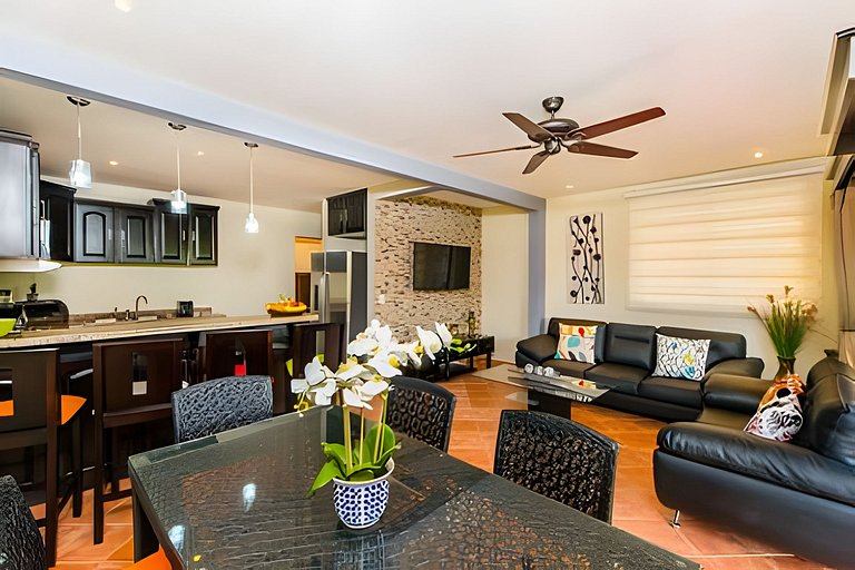 Coco Sunset Hills 52