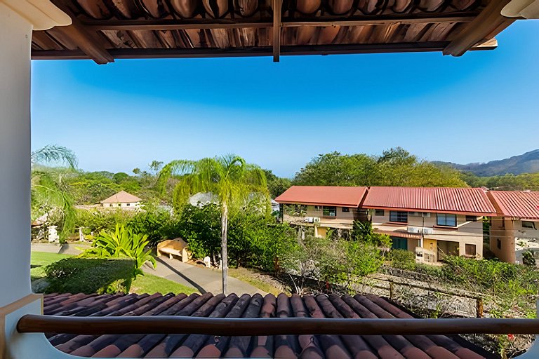 Coco Sunset Hills 52