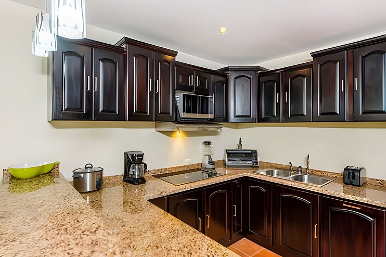 Coco Sunset Hills 52