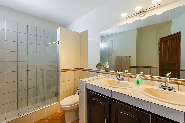 Coco Sunset Hills 52