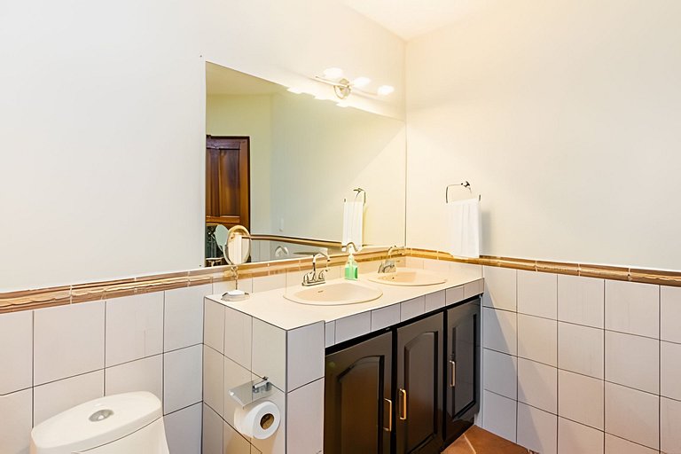 Coco Sunset Hills 52