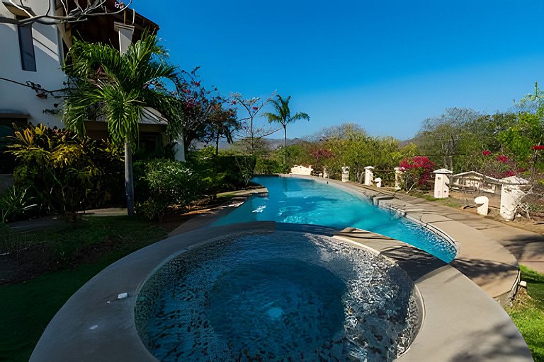 Coco Sunset Hills 52