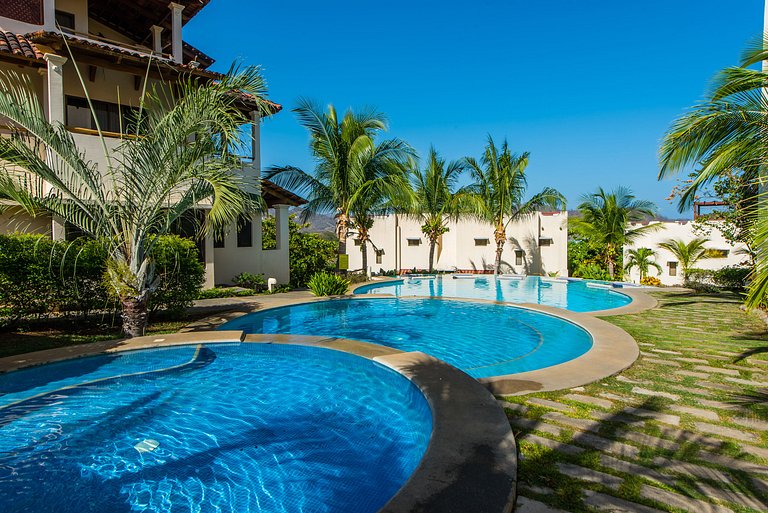 Coco Sunset Hills 52